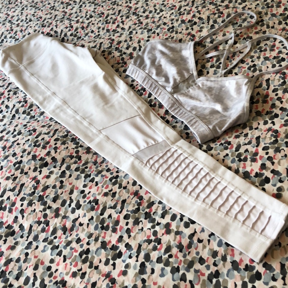 ALO yoga white and gray legging/bra set